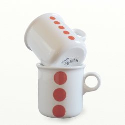 2 stk krus 0,25 ltr, rde prikker. Design TUE &amp; Dot design JCL